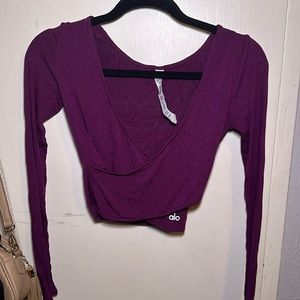 ALO CROP TOP